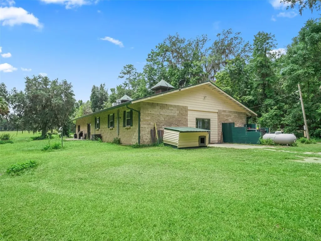 12651 W Highway 318 Williston FL 32696