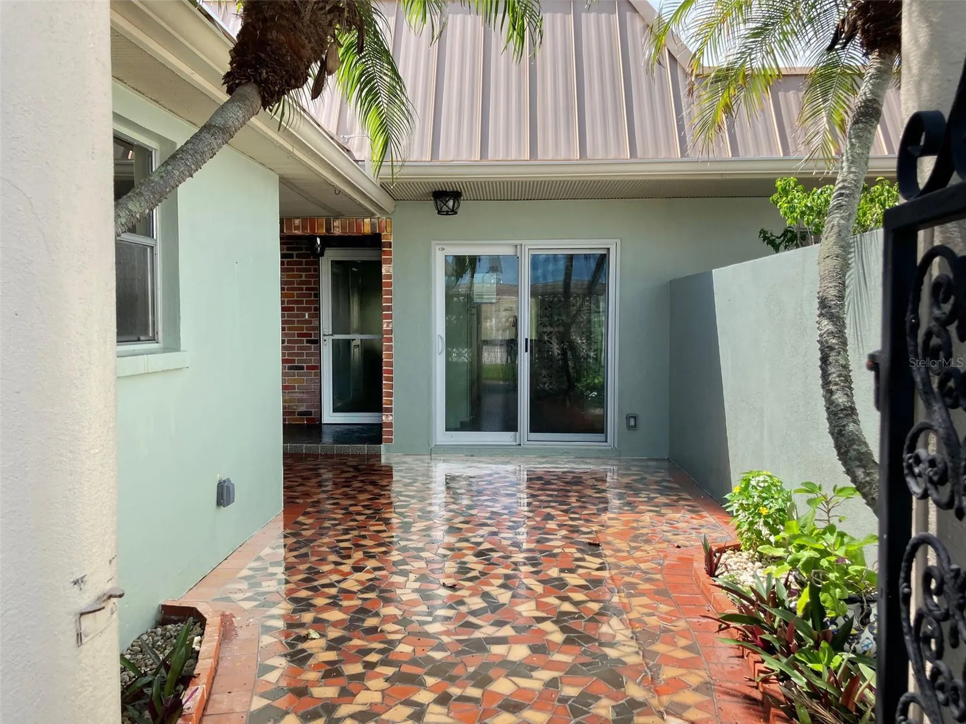 628 Boca Ciega Point Boulevard S St Petersburg FL 33708