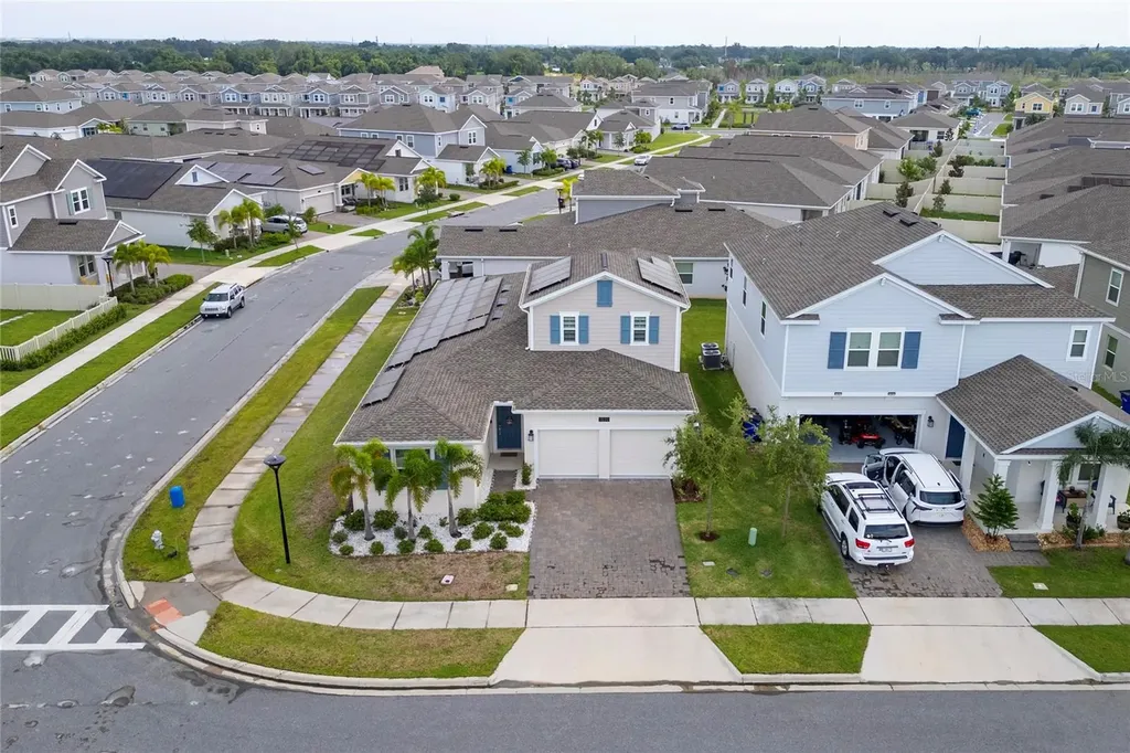 1839 Good Neighbor Loop Kissimmee FL 34744
