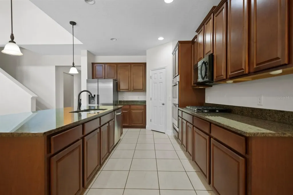 1073 Vinsetta Circle Winter Garden FL 34787