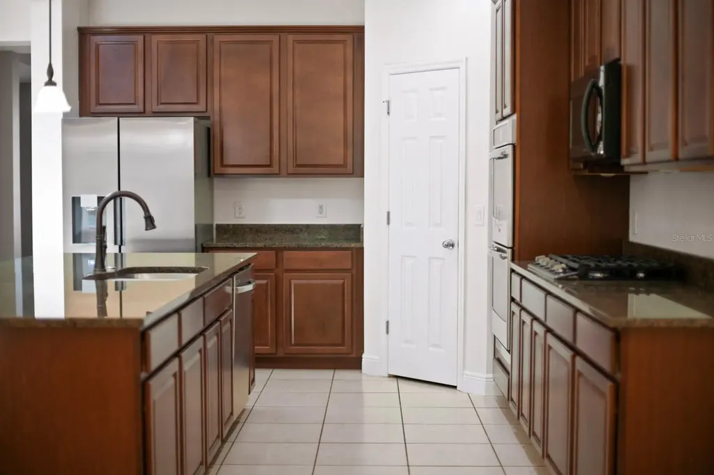 1073 Vinsetta Circle Winter Garden FL 34787
