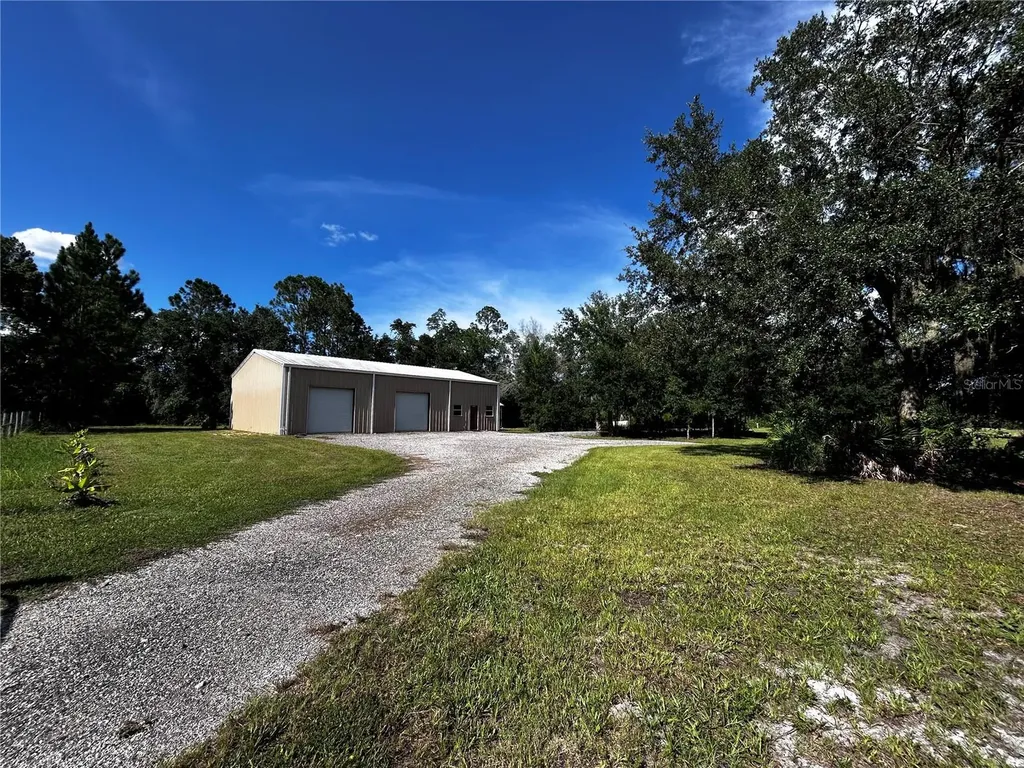 15401 Co Road 450 Umatilla FL 32784