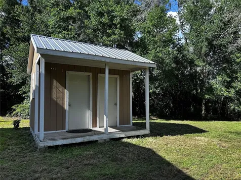 15401 Co Road 450 Umatilla FL 32784