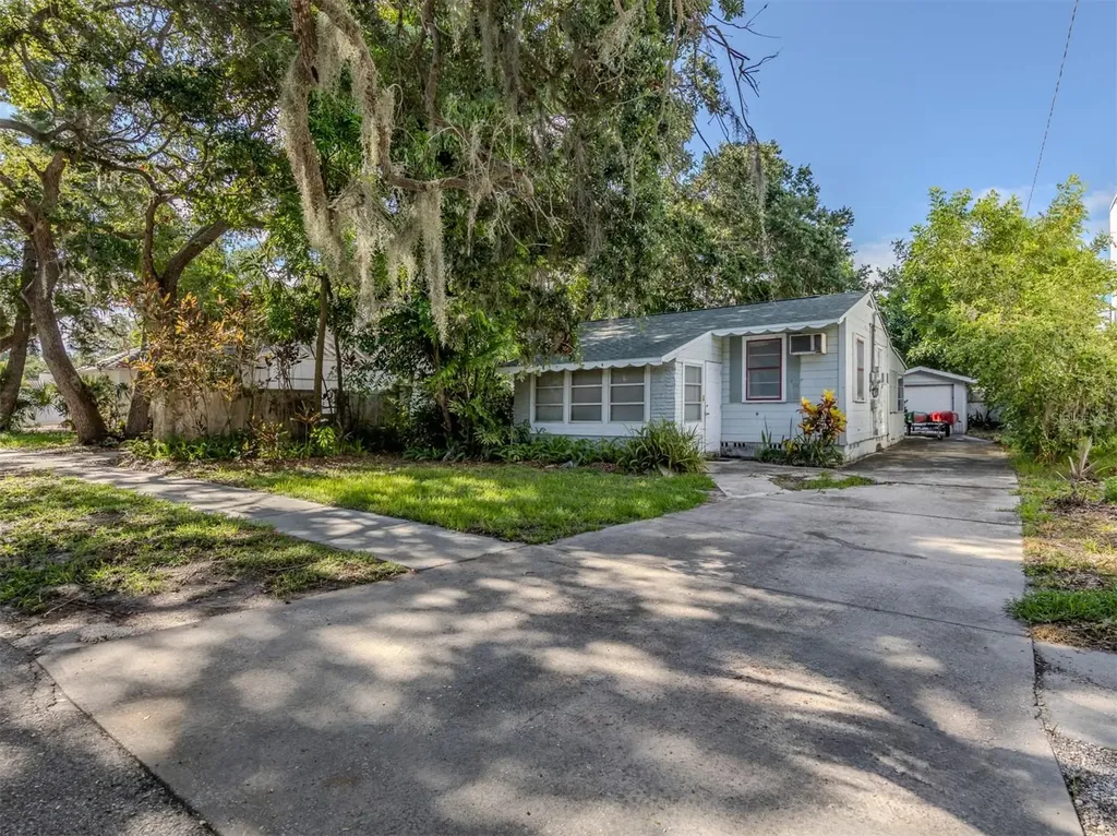 1740 Wisconsin Lane Sarasota FL 34239