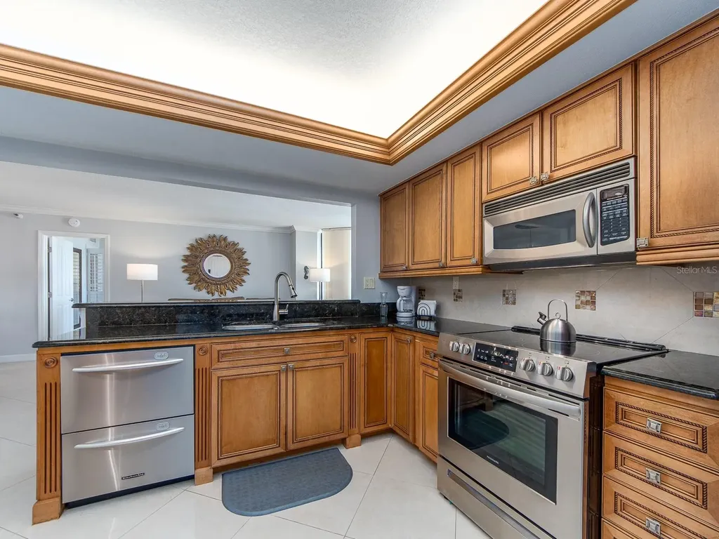 690 Island Way Clearwater Beach FL 33767