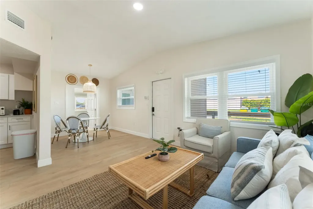 637 S Orlando Avenue Cocoa Beach FL 32931