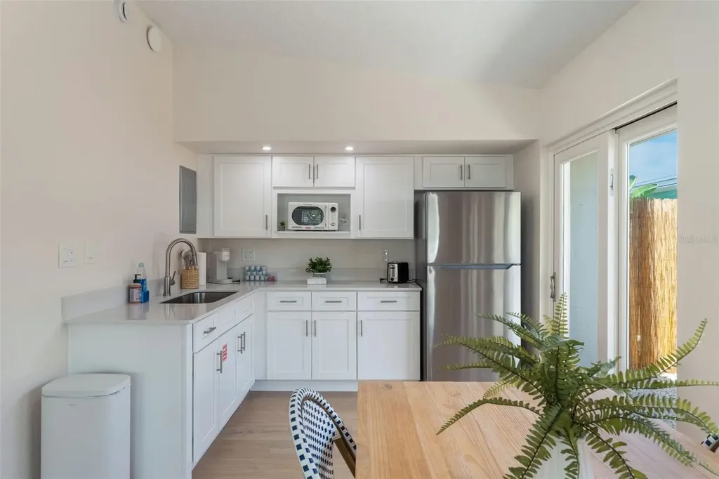 637 S Orlando Avenue Cocoa Beach FL 32931