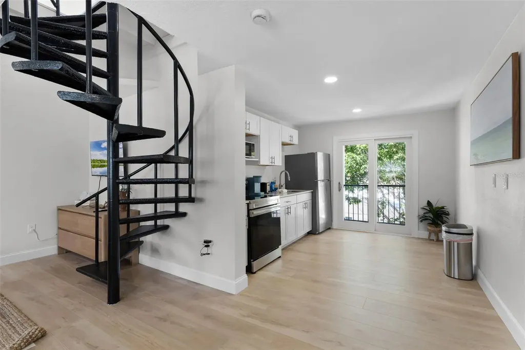 637 S Orlando Avenue Cocoa Beach FL 32931