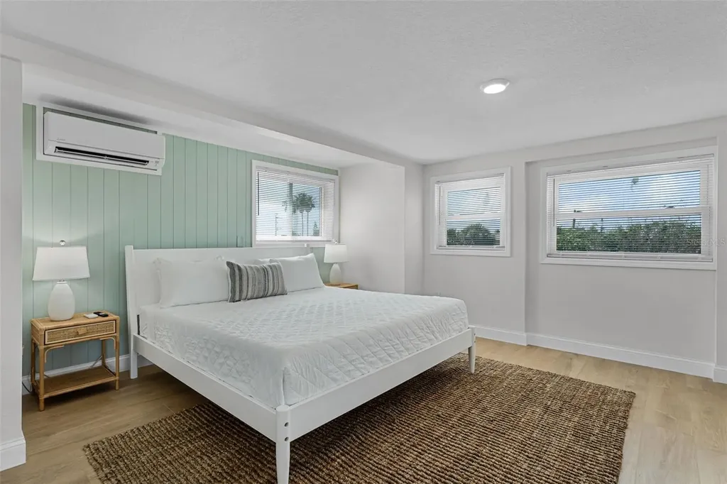 637 S Orlando Avenue Cocoa Beach FL 32931