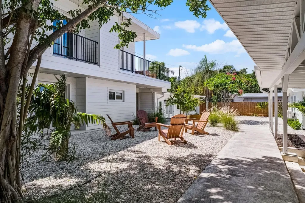 637 S Orlando Avenue Cocoa Beach FL 32931