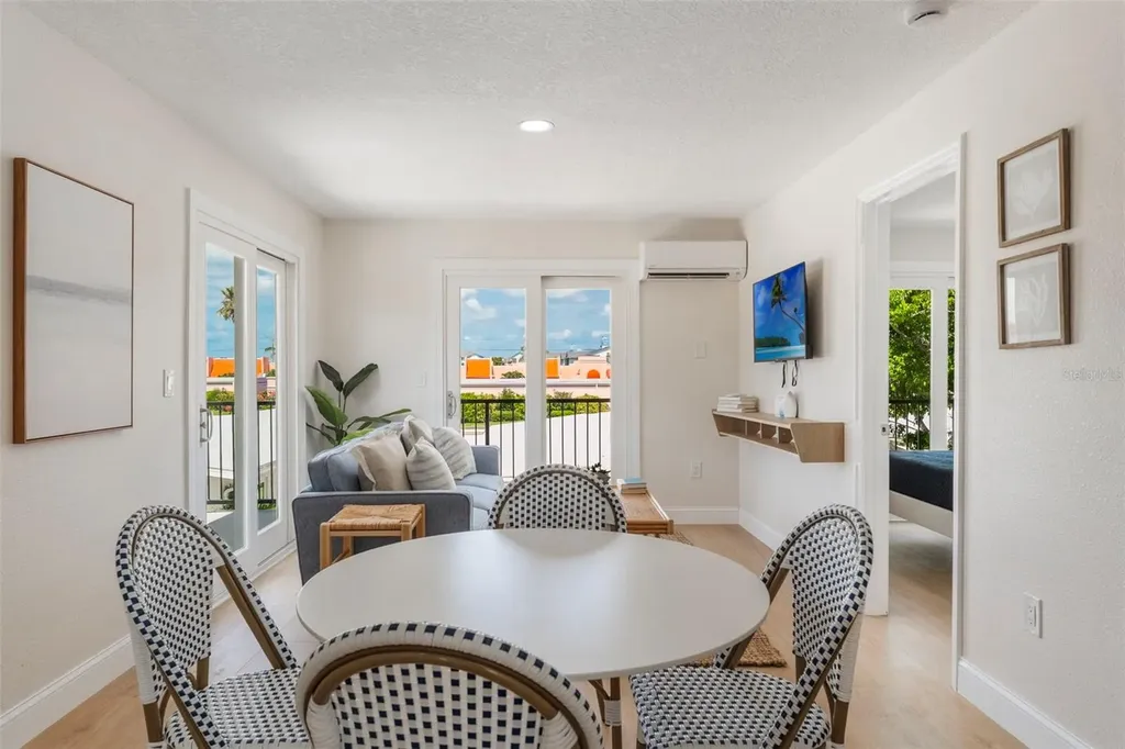 637 S Orlando Avenue Cocoa Beach FL 32931