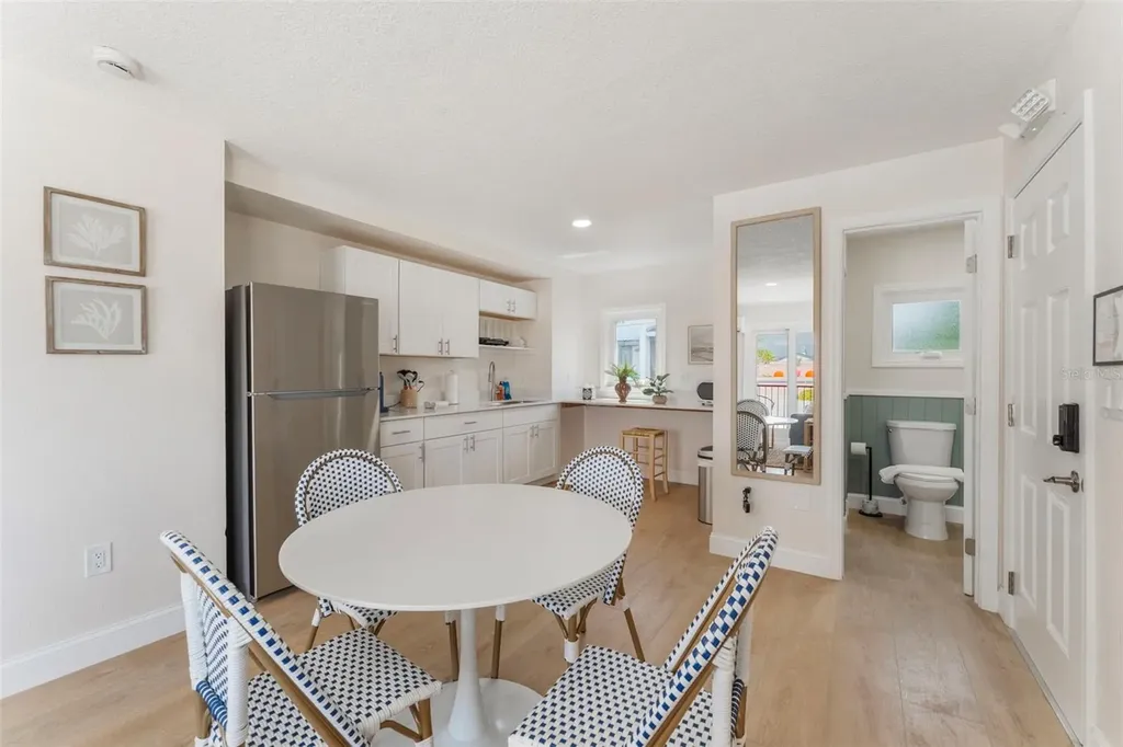 637 S Orlando Avenue Cocoa Beach FL 32931