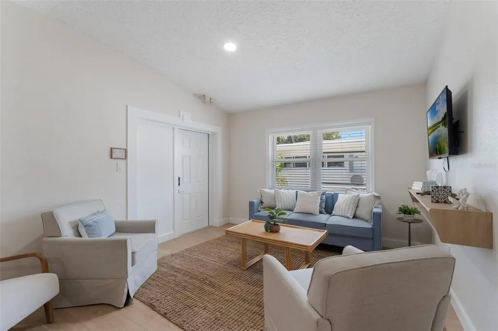 637 S Orlando Avenue Cocoa Beach FL 32931