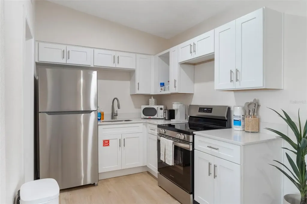 637 S Orlando Avenue Cocoa Beach FL 32931