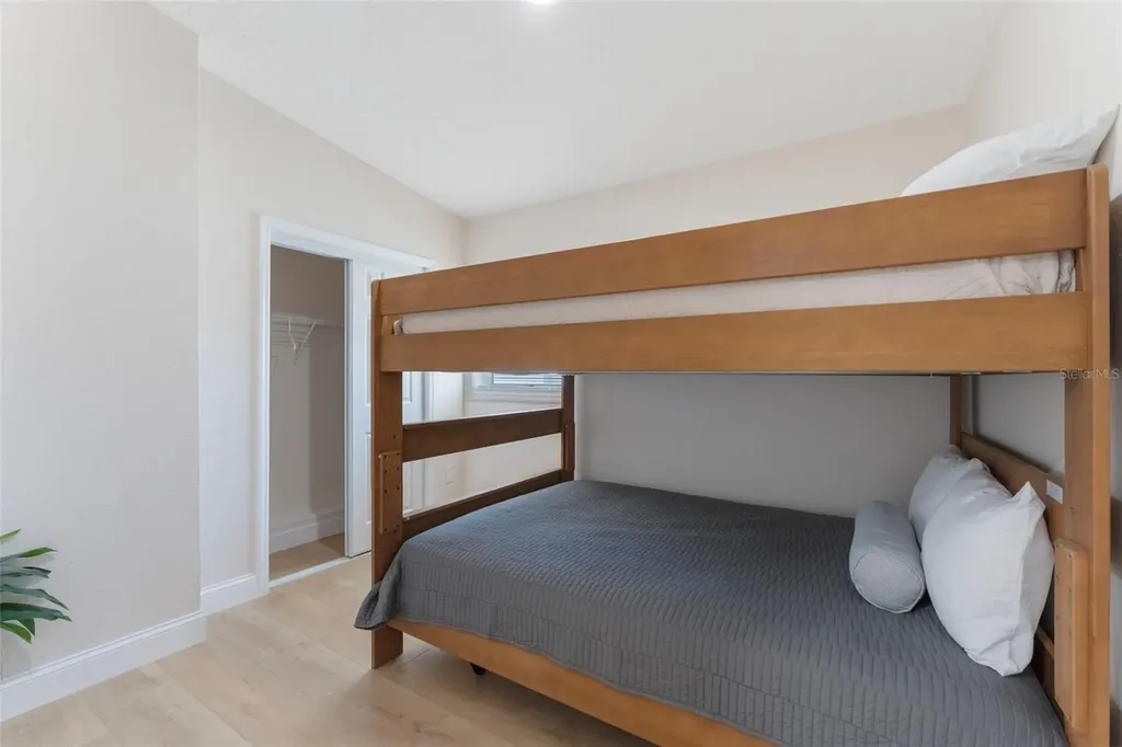 637 S Orlando Avenue Cocoa Beach FL 32931