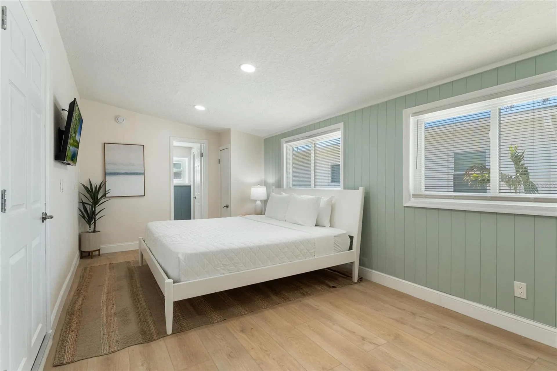 637 S Orlando Avenue Cocoa Beach FL 32931