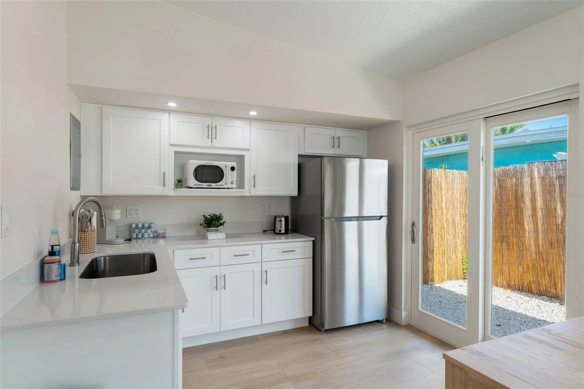 637 S Orlando Avenue Cocoa Beach FL 32931