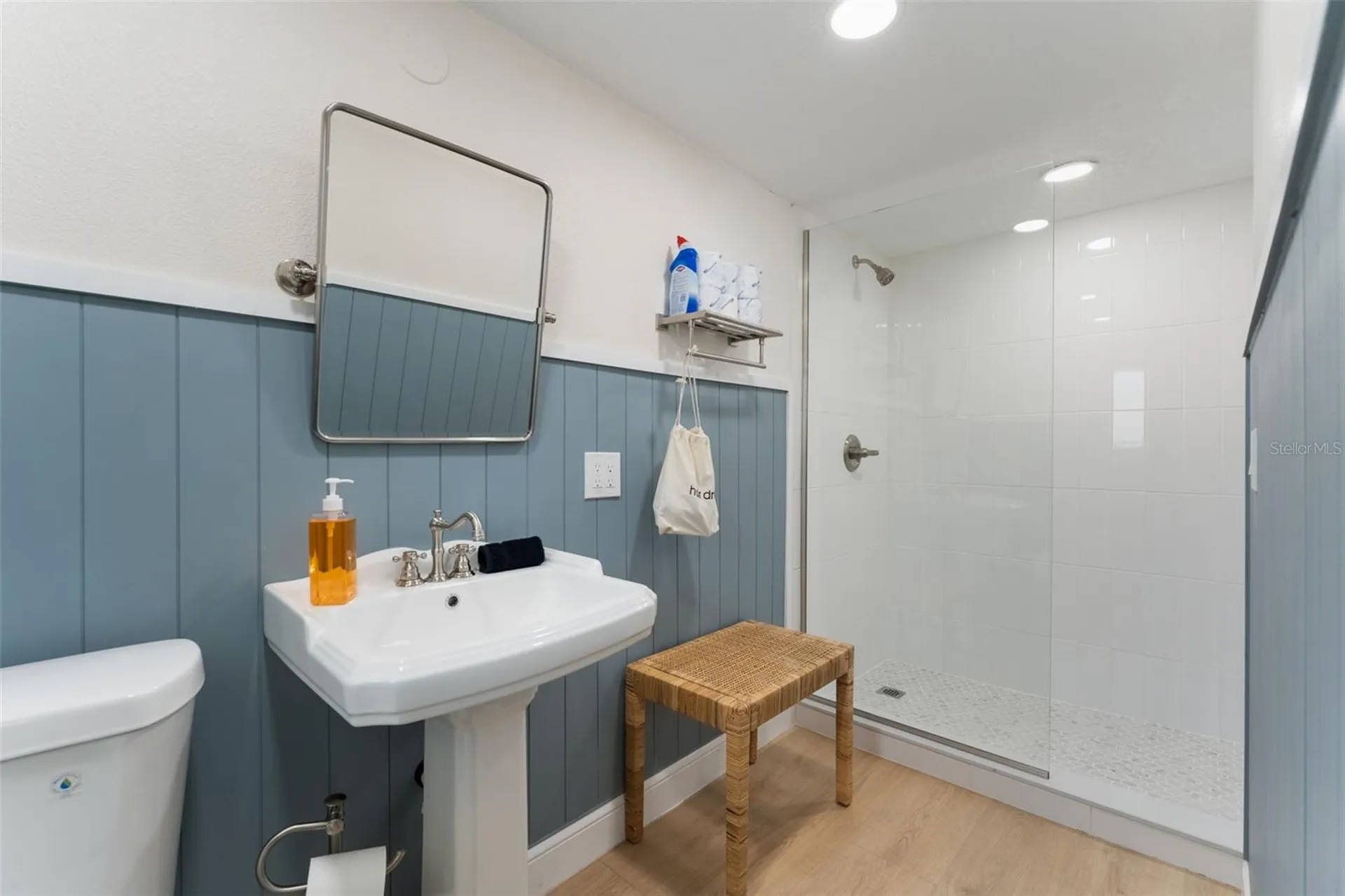 637 S Orlando Avenue Cocoa Beach FL 32931