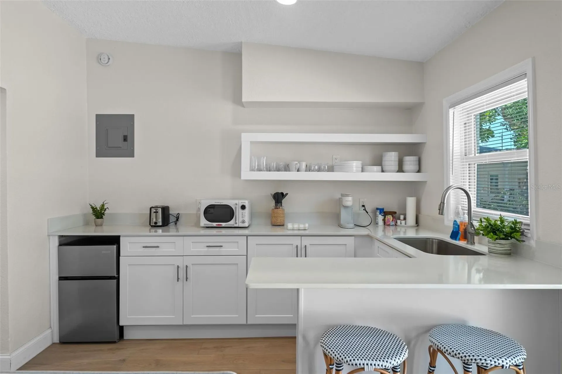 637 S Orlando Avenue Cocoa Beach FL 32931