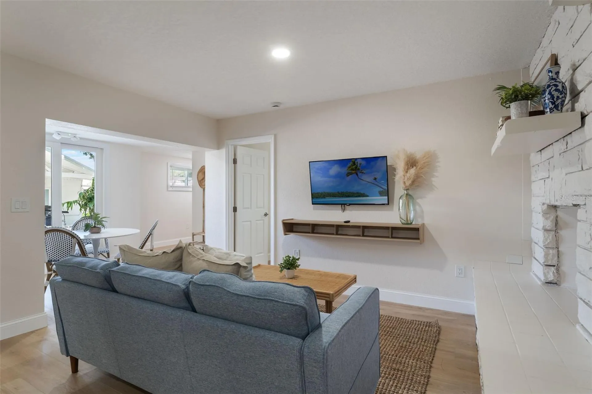 637 S Orlando Avenue Cocoa Beach FL 32931