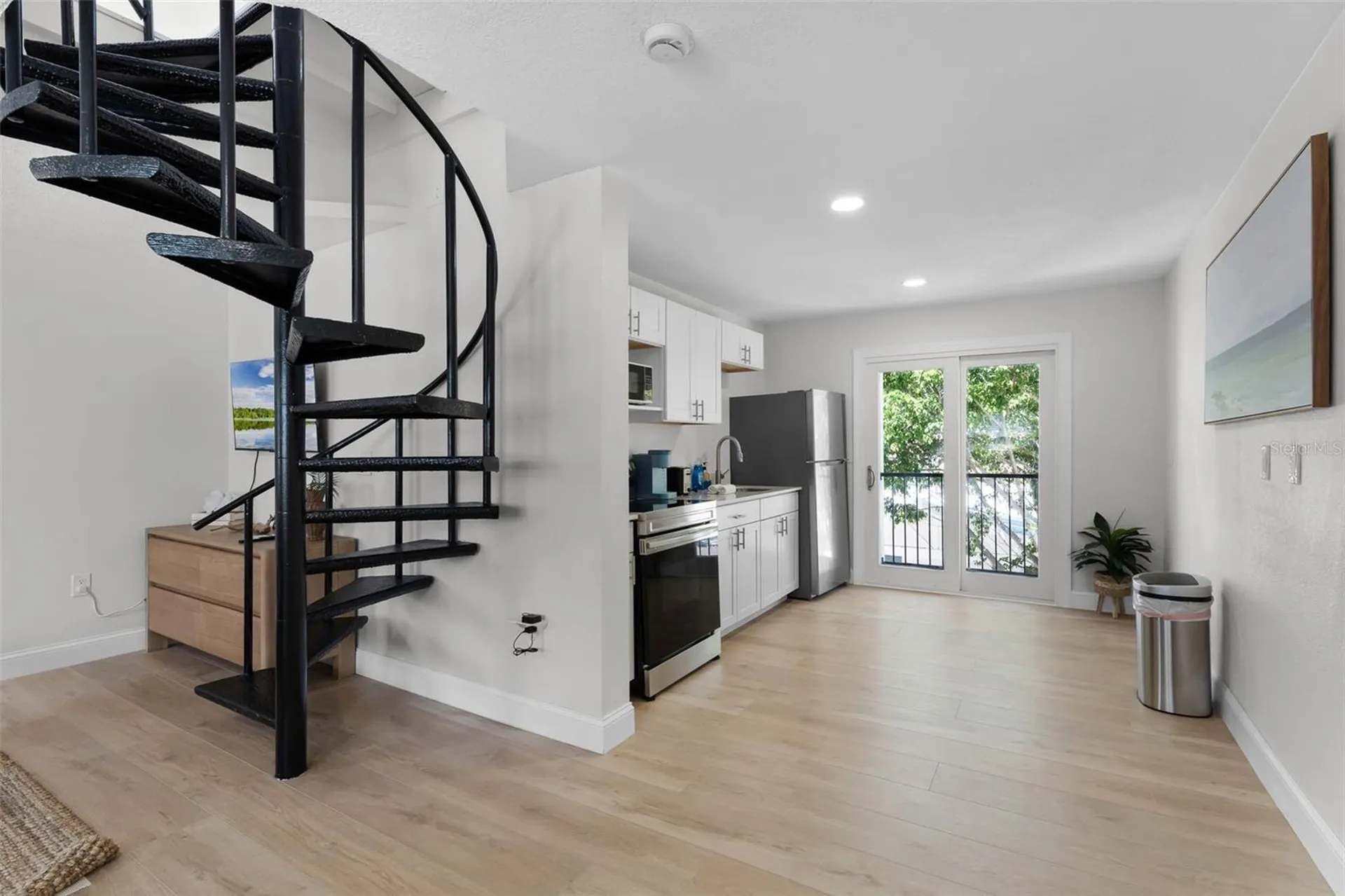 637 S Orlando Avenue Cocoa Beach FL 32931