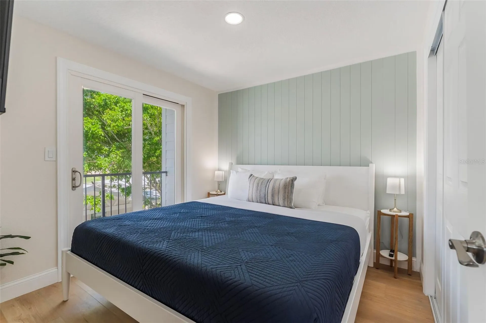 637 S Orlando Avenue Cocoa Beach FL 32931