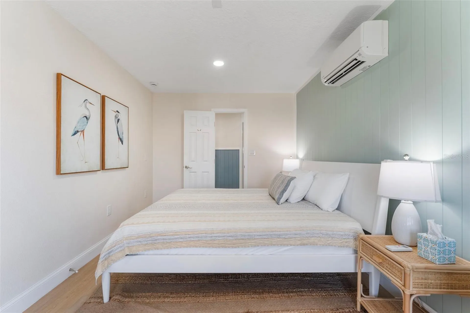 637 S Orlando Avenue Cocoa Beach FL 32931