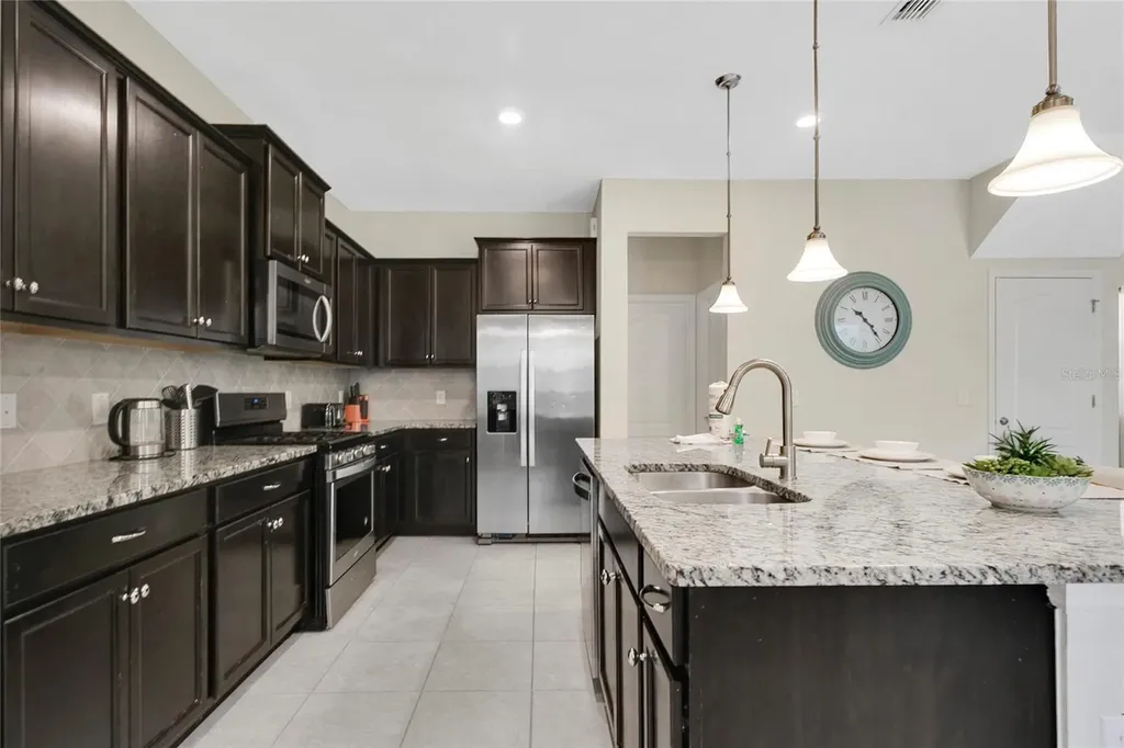 5481 Misty Oak Circle Davenport FL 33837