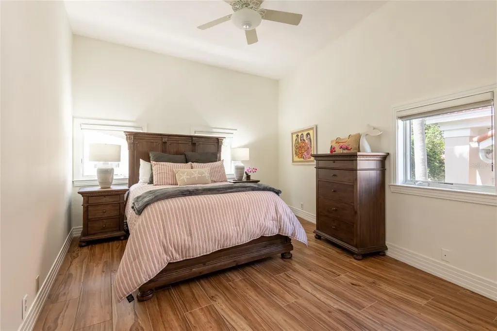 4703 Dolphin Cay Lane S St Petersburg FL 33711