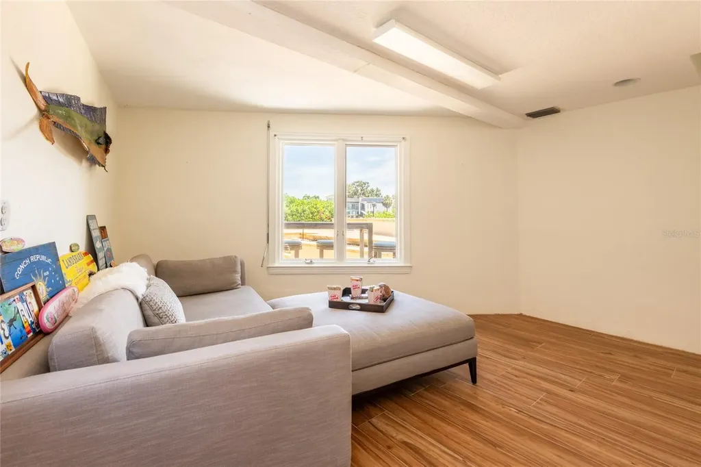 4703 Dolphin Cay Lane S St Petersburg FL 33711