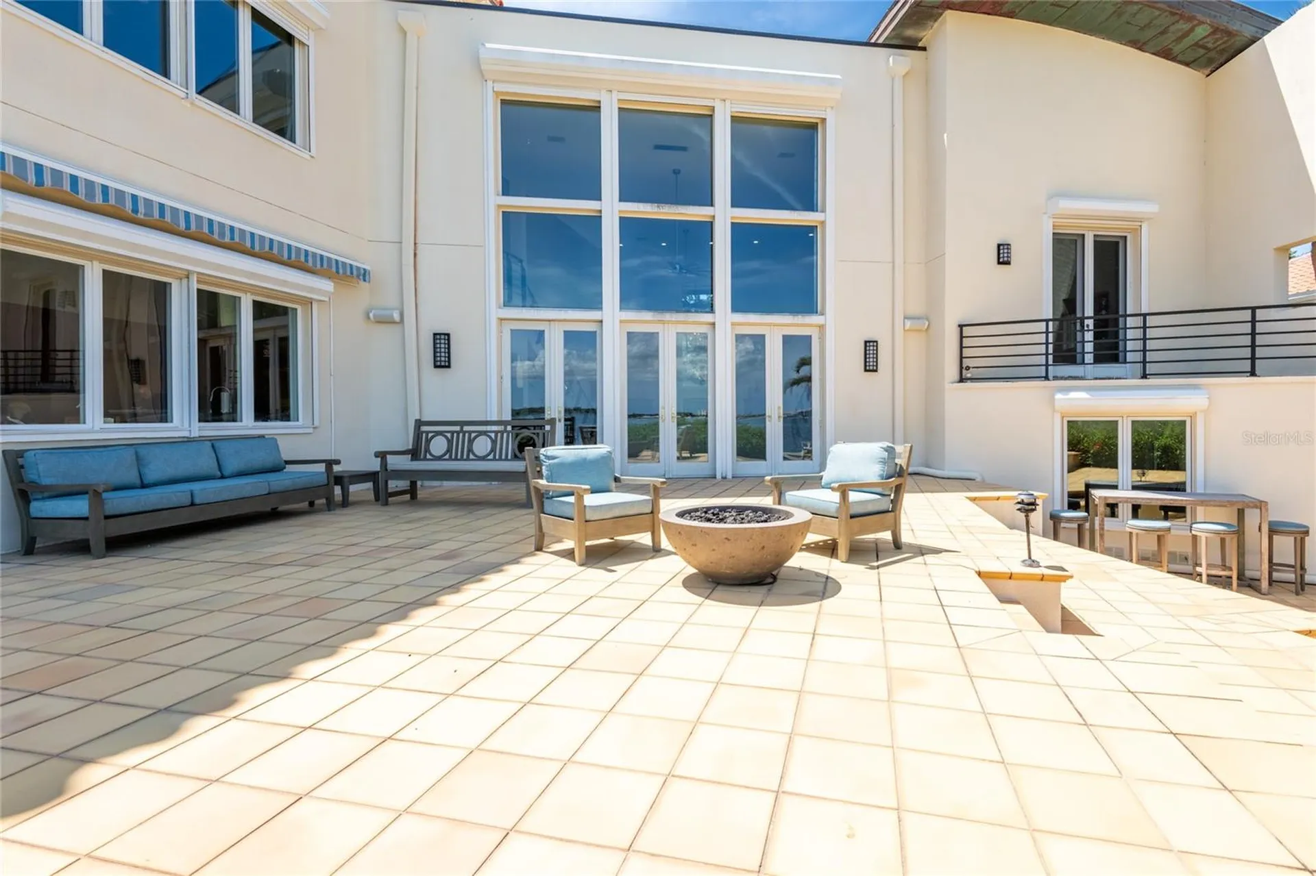 4703 Dolphin Cay Lane S St Petersburg FL 33711