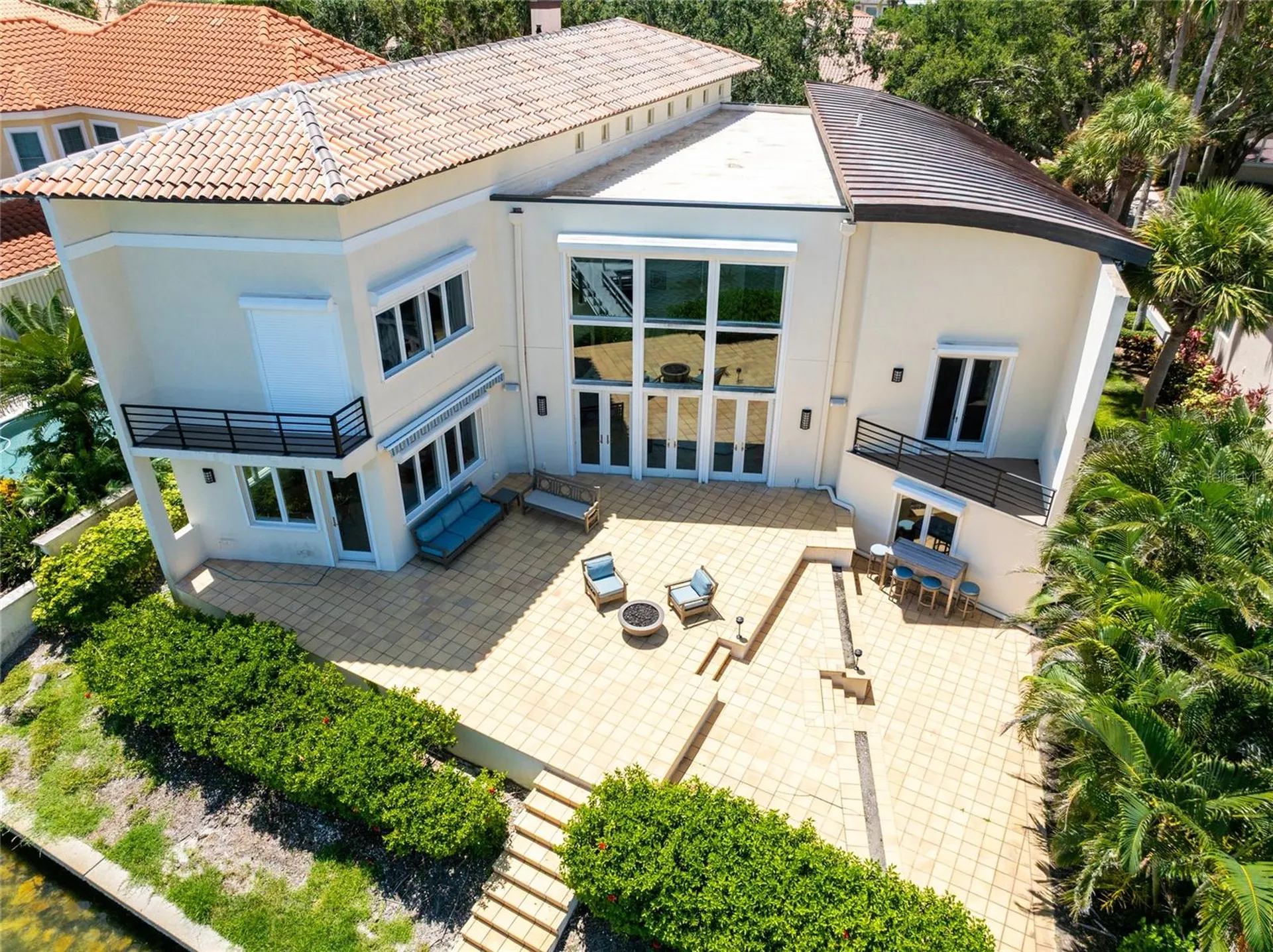 4703 Dolphin Cay Lane S St Petersburg FL 33711
