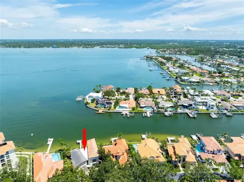 4703 Dolphin Cay Lane S St Petersburg FL 33711