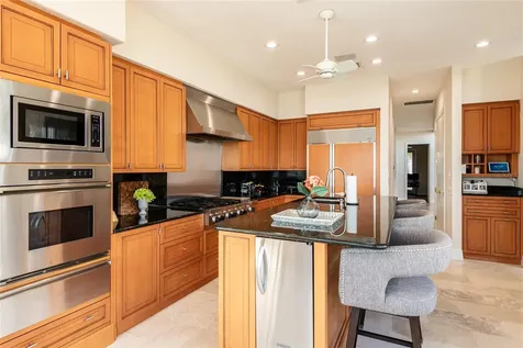 4703 Dolphin Cay Lane S St Petersburg FL 33711