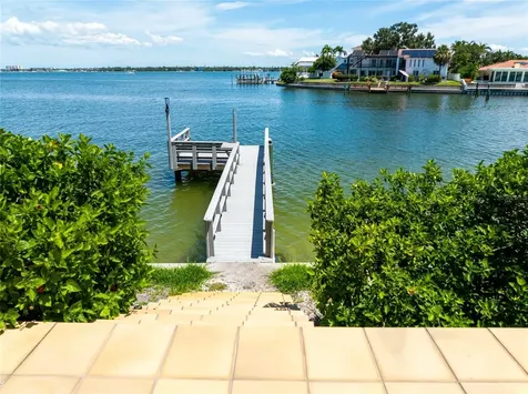 4703 Dolphin Cay Lane S St Petersburg FL 33711