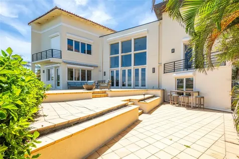 4703 Dolphin Cay Lane S St Petersburg FL 33711