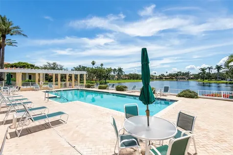 4703 Dolphin Cay Lane S St Petersburg FL 33711