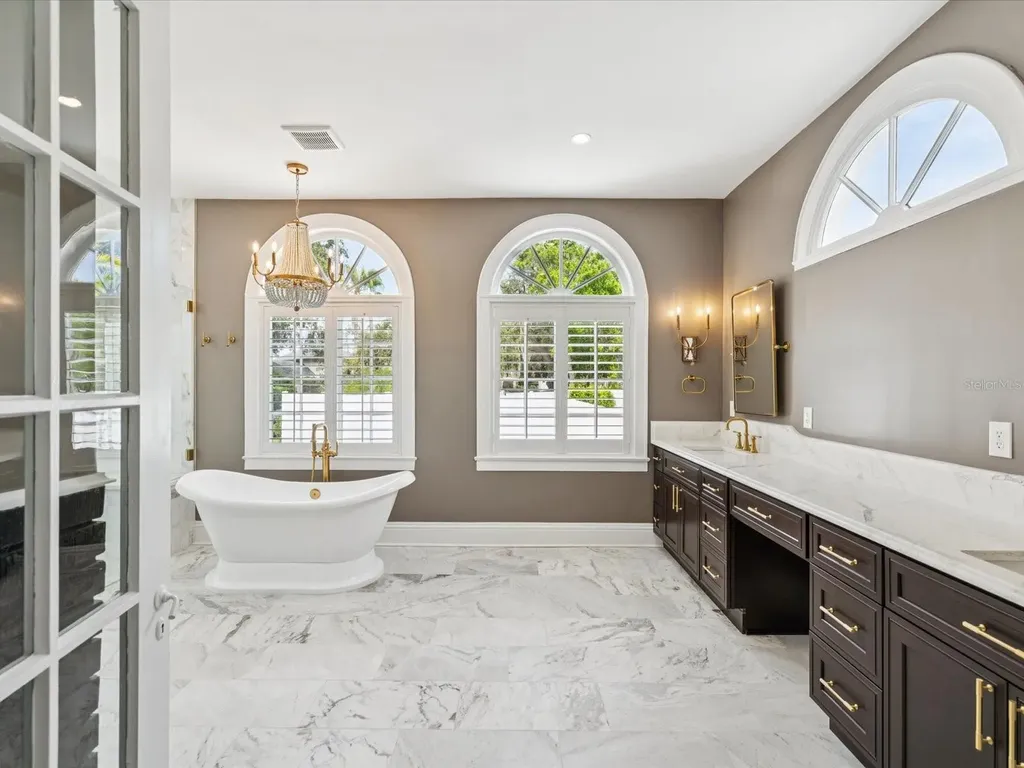 456 Gardenia Street Belleair FL 33756