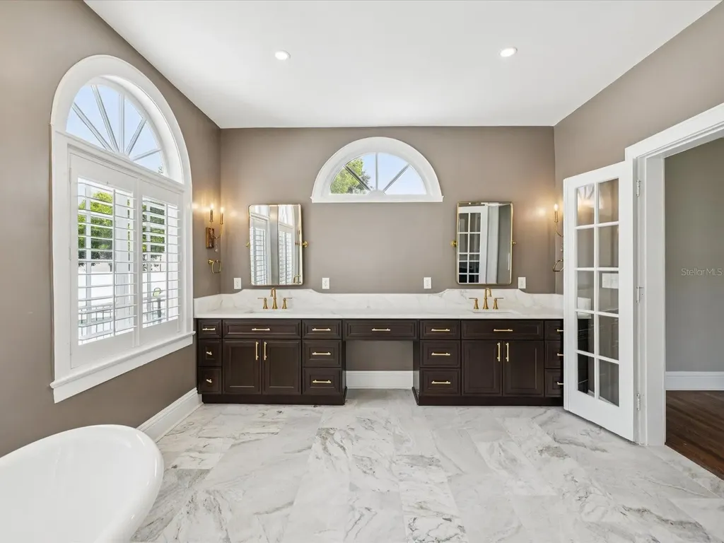 456 Gardenia Street Belleair FL 33756