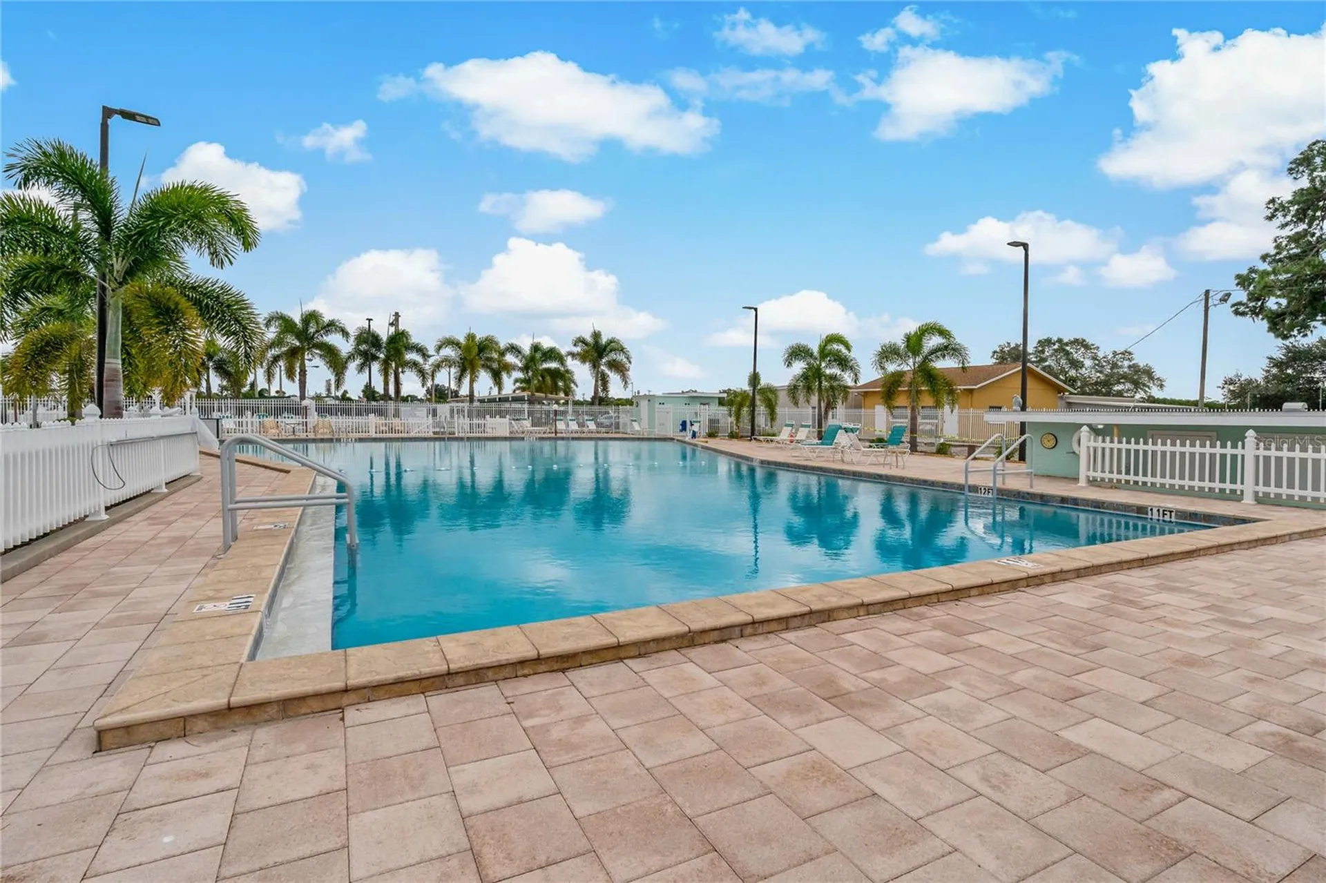 1825 Innisbrook Lane Sarasota FL 34234