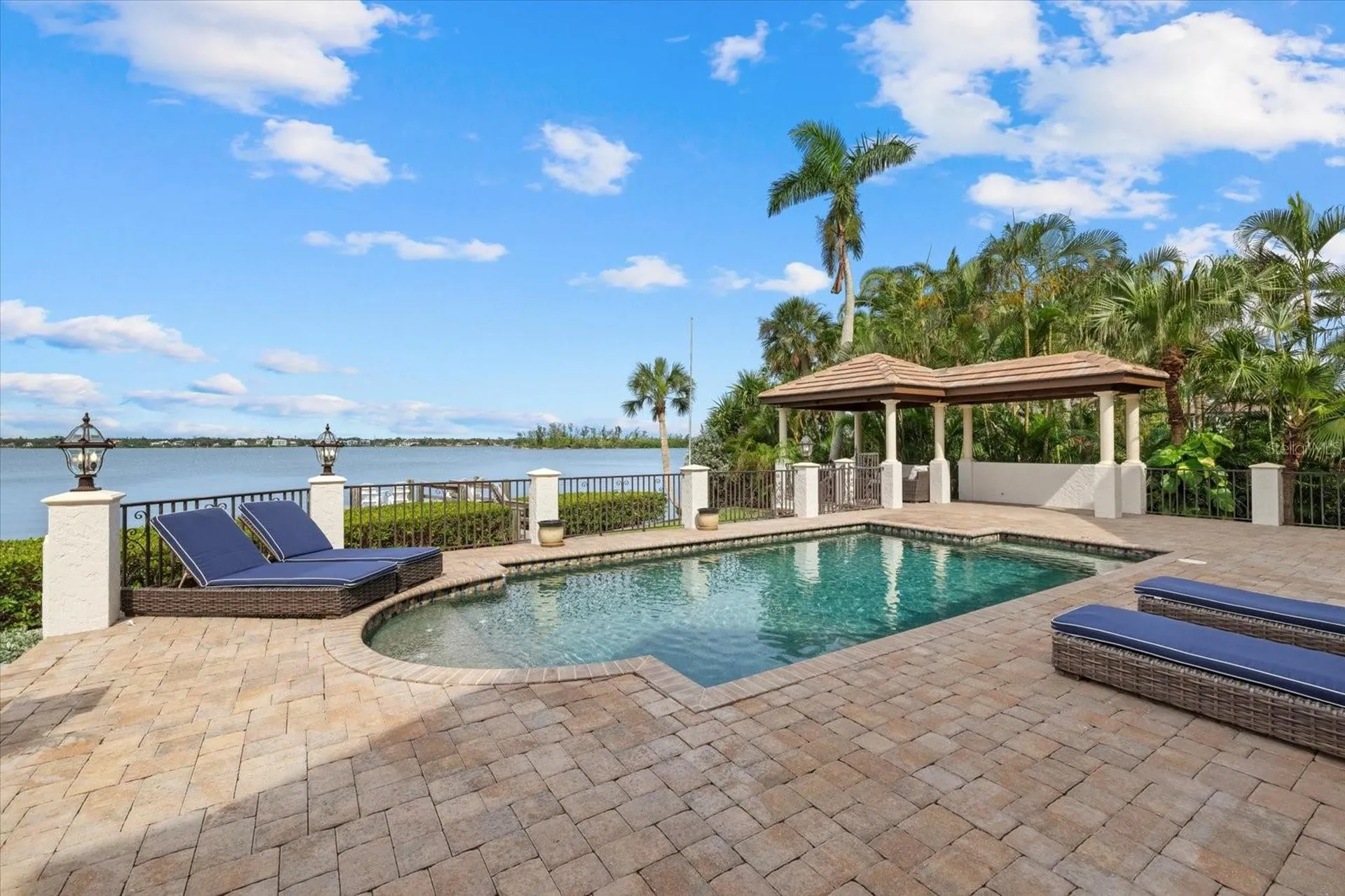 4315 Mangrove Place Sarasota FL 34242