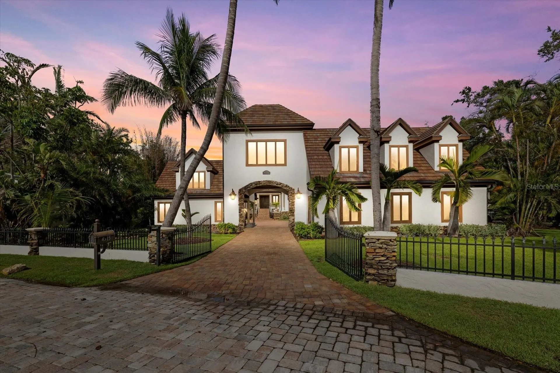 4315 Mangrove Place Sarasota FL 34242