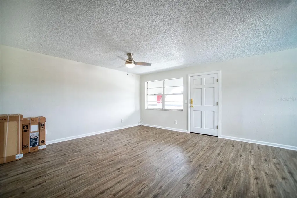 6062 22nd Avenue N St Petersburg FL 33710