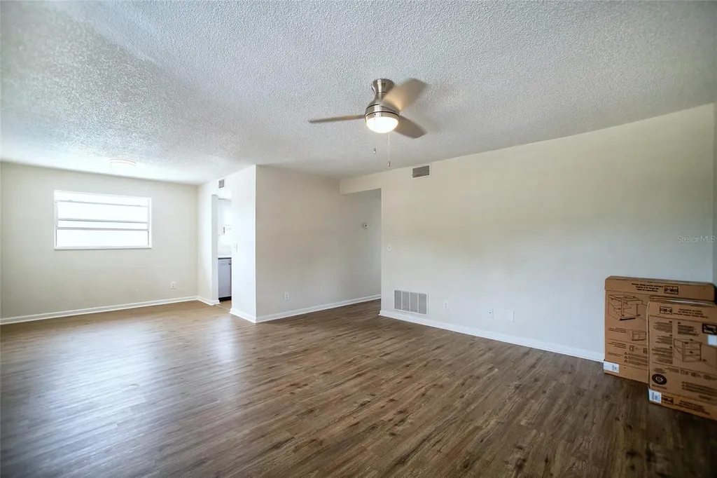 6062 22nd Avenue N St Petersburg FL 33710