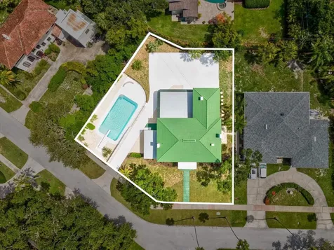 456 Gardenia Street Belleair FL 33756