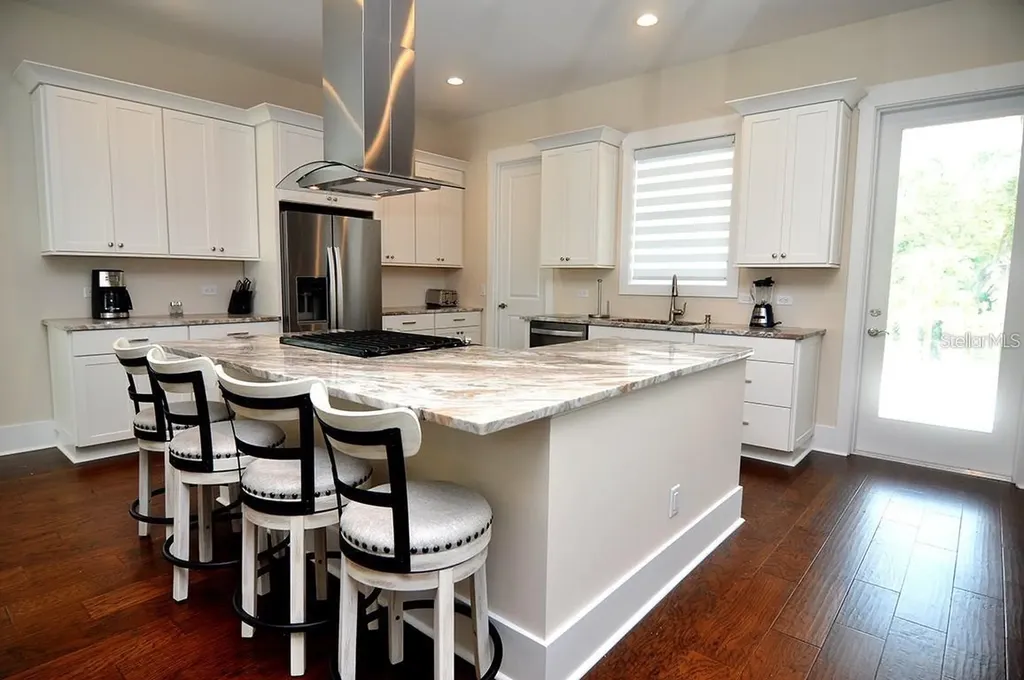 16 Outlook Way Dunedin FL 34698