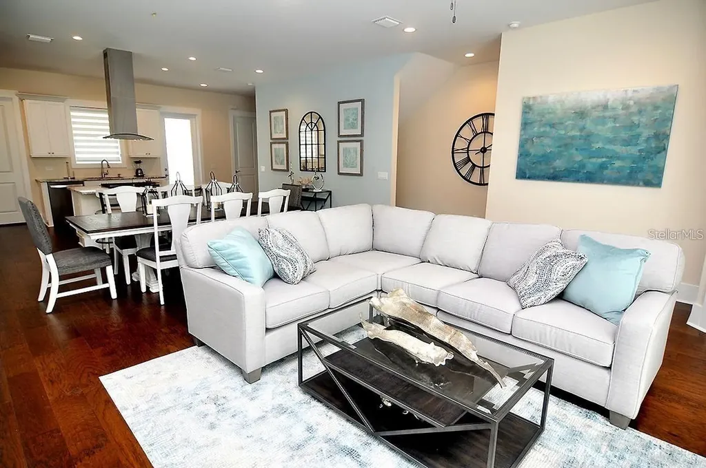 16 Outlook Way Dunedin FL 34698