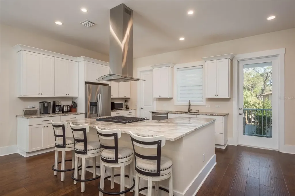 16 Outlook Way Dunedin FL 34698