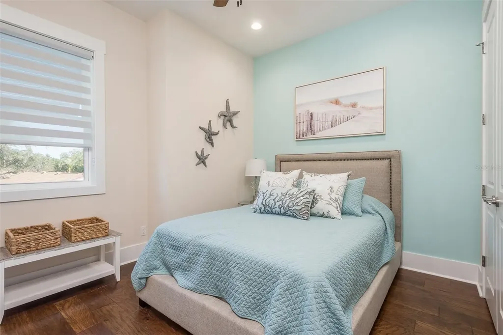 16 Outlook Way Dunedin FL 34698