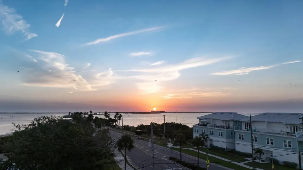 16 Outlook Way Dunedin FL 34698